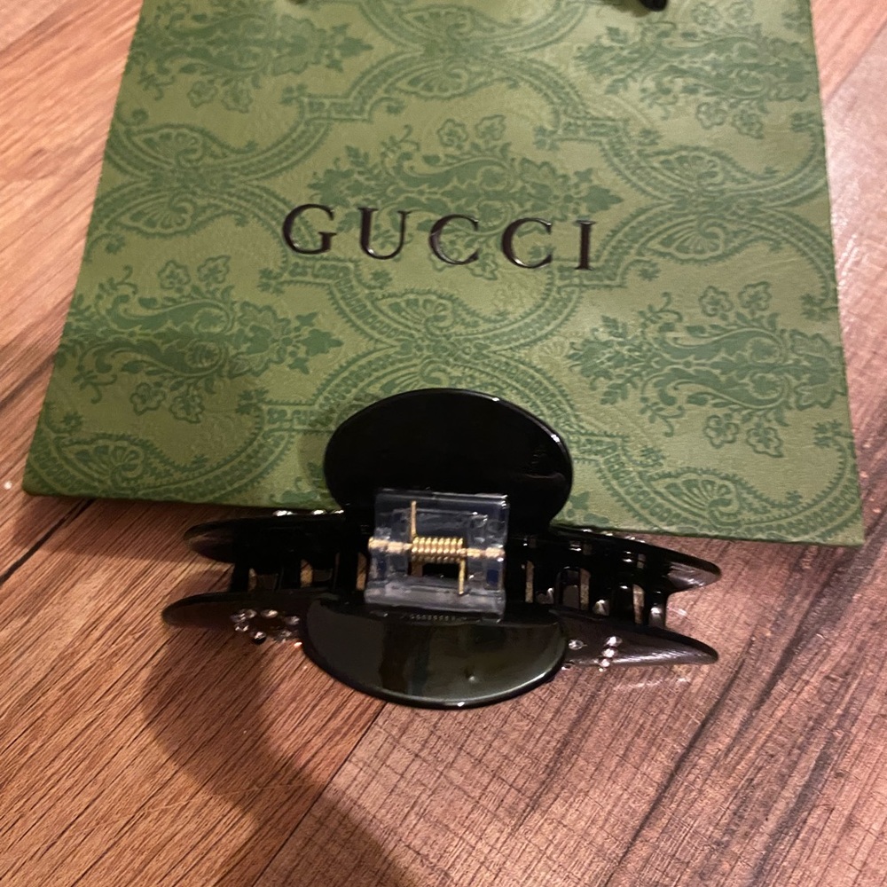 Gucci Glossy Black Hair Clip with Crystal Accents - Picture 3 of 6